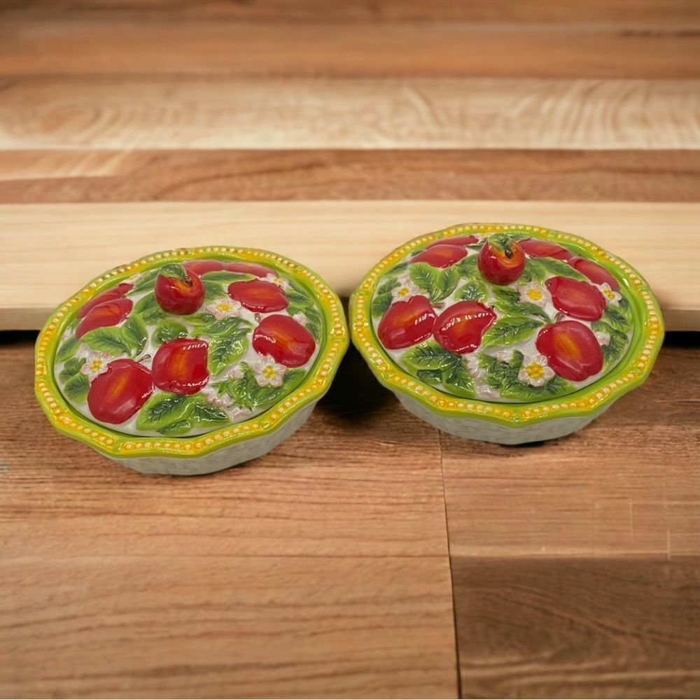 Temp-tations Hand Crafted and Hand Painted by Tara Set Mini Apple Dishes